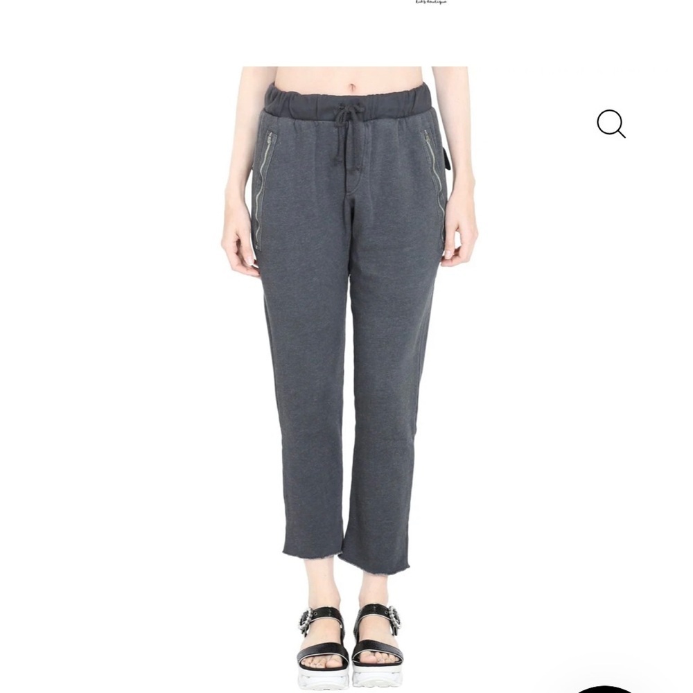 Cropped Jogger Pants. Wildfox livin in the city Ryan joggers in dirty black